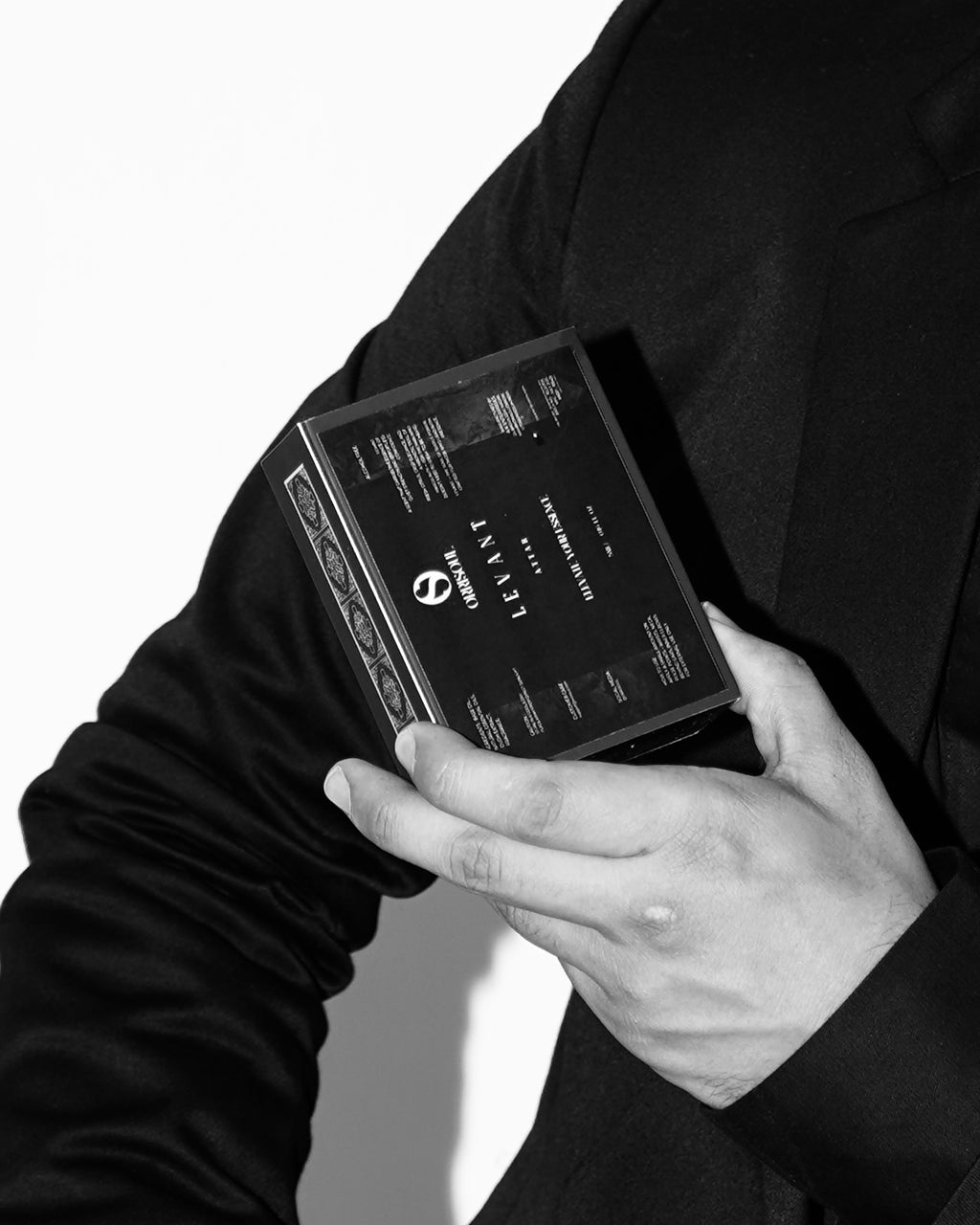 Levant - Attar For Men | Long-Lasting Oil-Based Attar (5ml Roll-on)